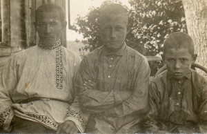 1928. Толпино. Леонид, Борис, Сергей Павловичи
